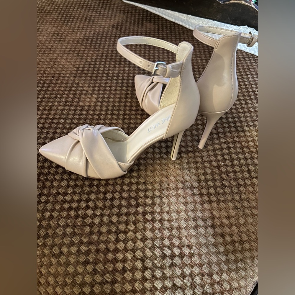 NEW Ankle strap pumps